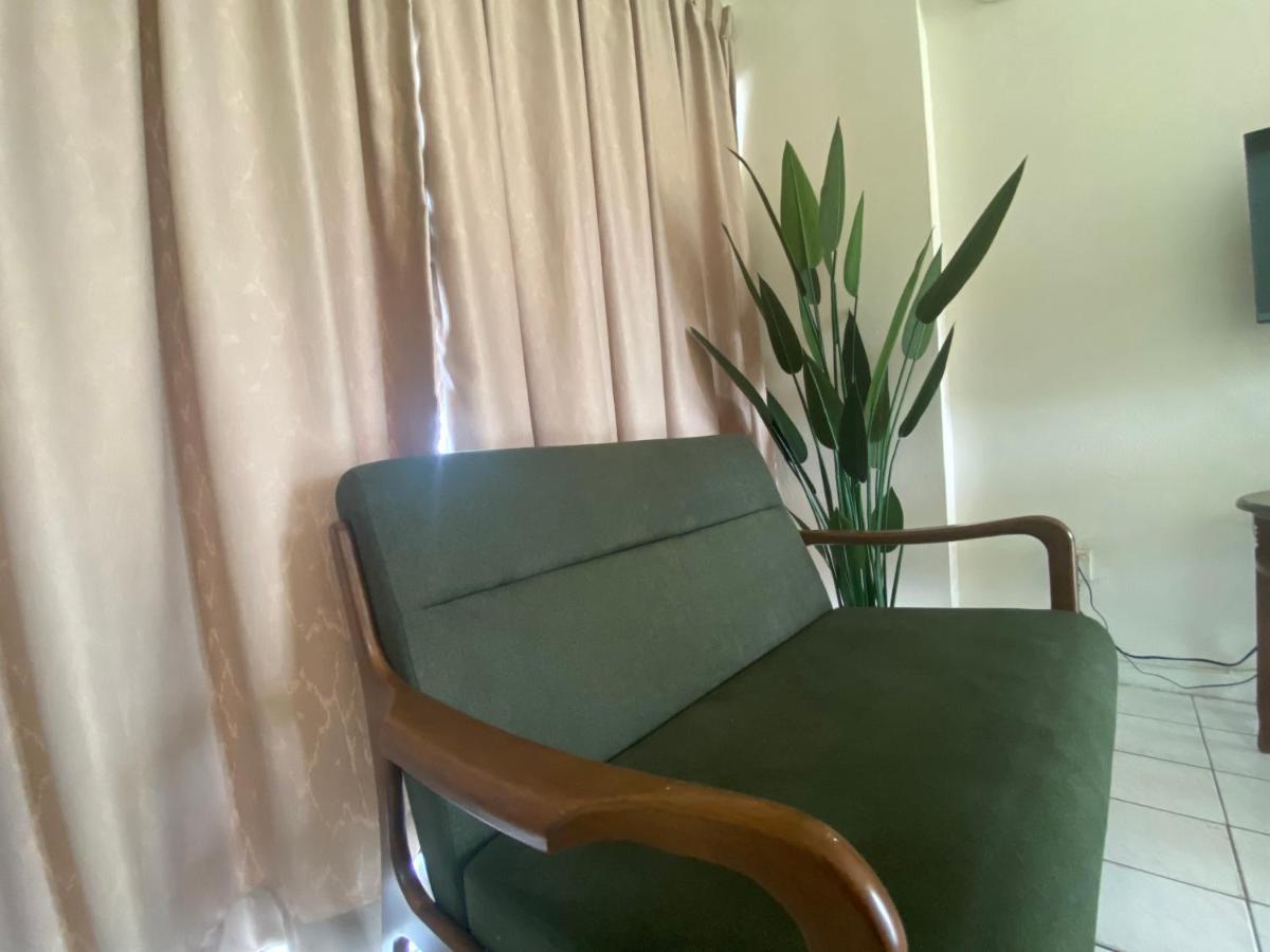 Shahmi Seaview Apartment - H4 Port Dickson Exterior photo